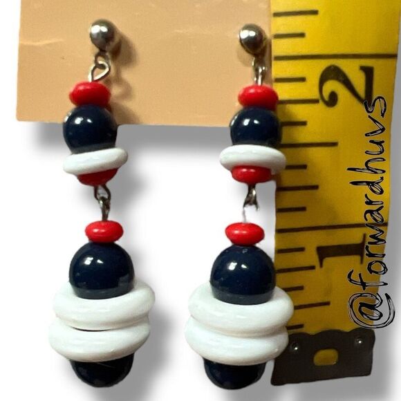 Bundle Sale 3 for $15 | Claire’s Hypoallergenic Beaded Dangle Earrings - Picture 5 of 7
